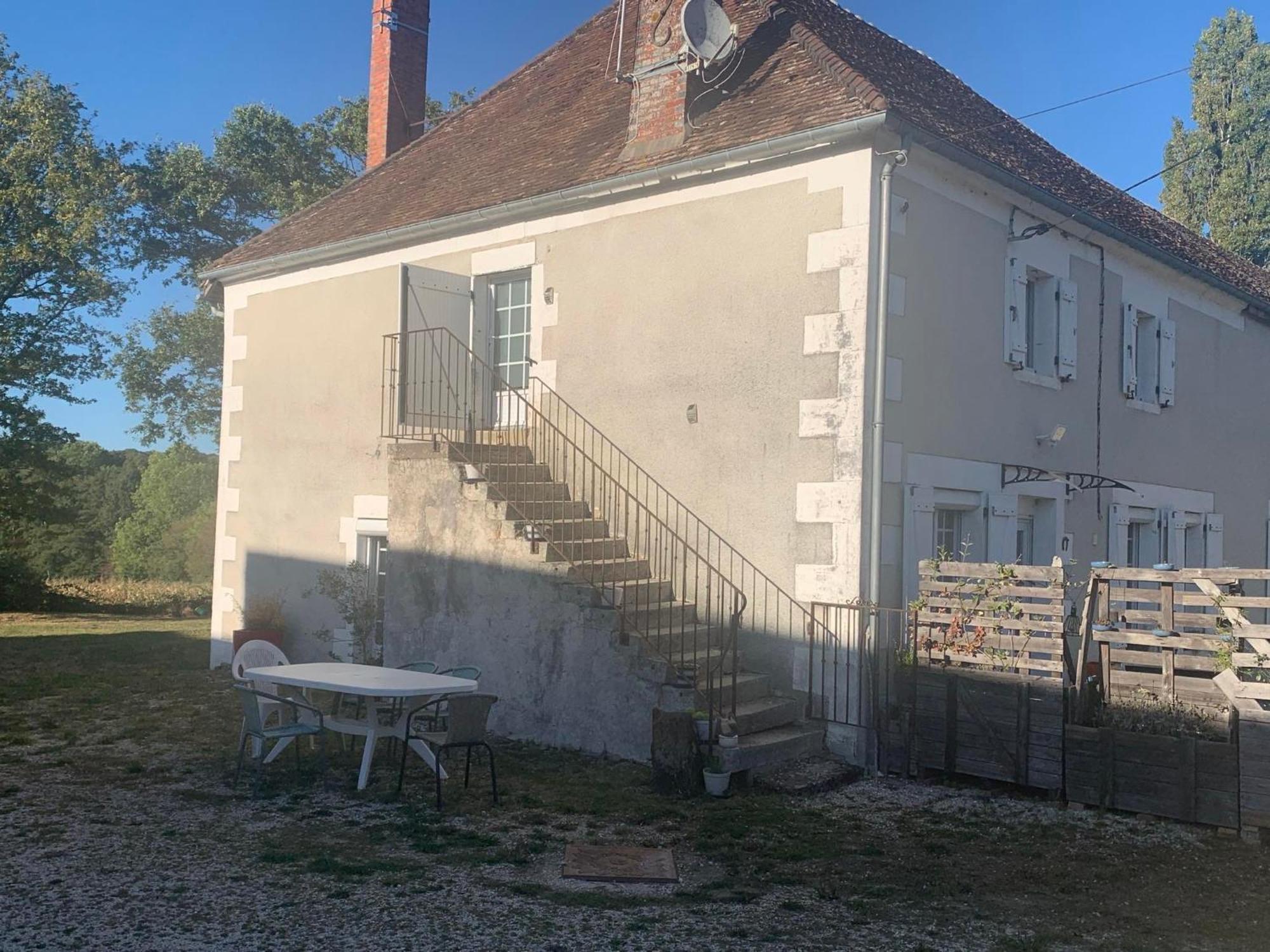 Logement Independant Le Poulailler Proche Guedelon トレニー エクステリア 写真